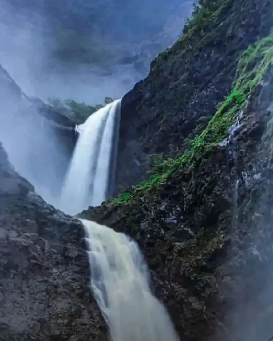 Kalu Waterfall Trek